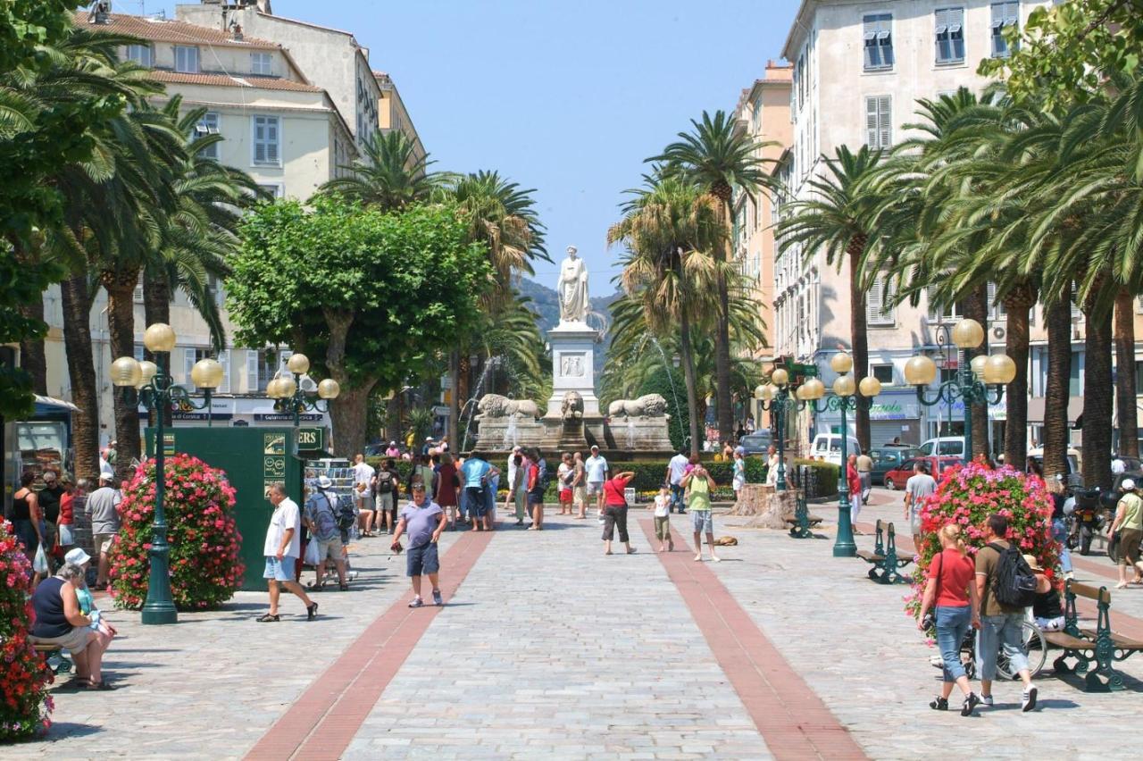 Appartement Avec Magnifique Vue Mer Ajaccio  Exteriér fotografie
