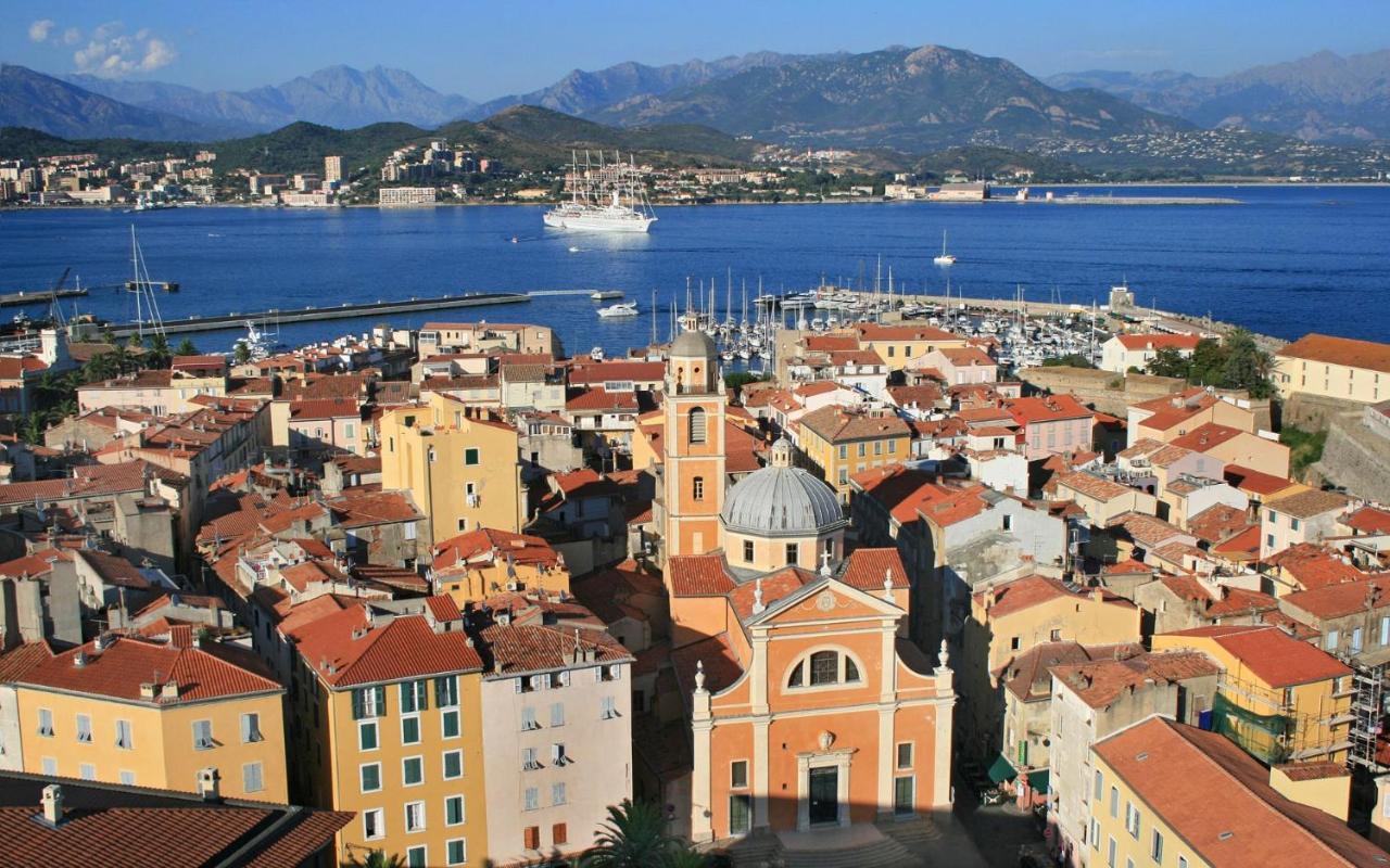 Appartement Avec Magnifique Vue Mer Ajaccio  Exteriér fotografie